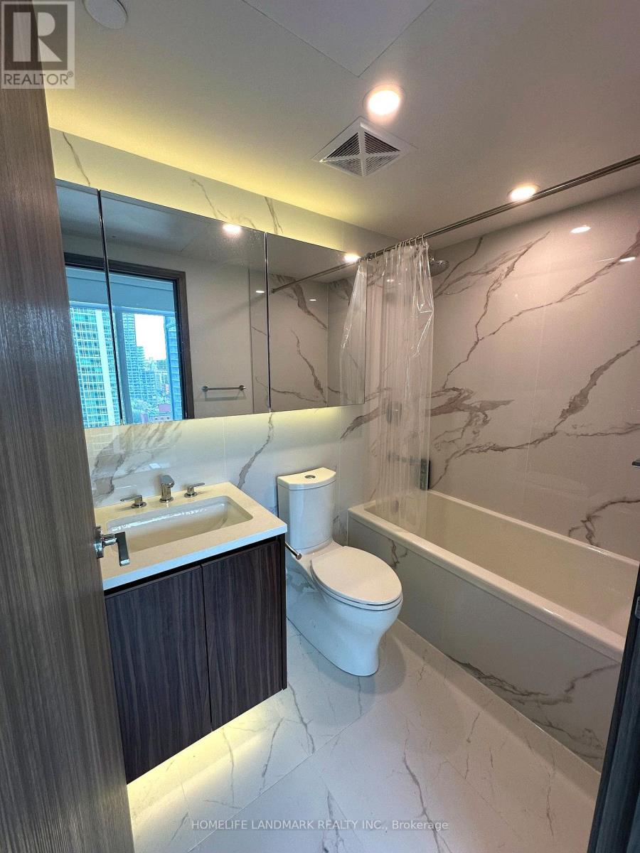 1 CONCORD CITYPLACE WAY, Toronto (Waterfront Communities) — photo 7