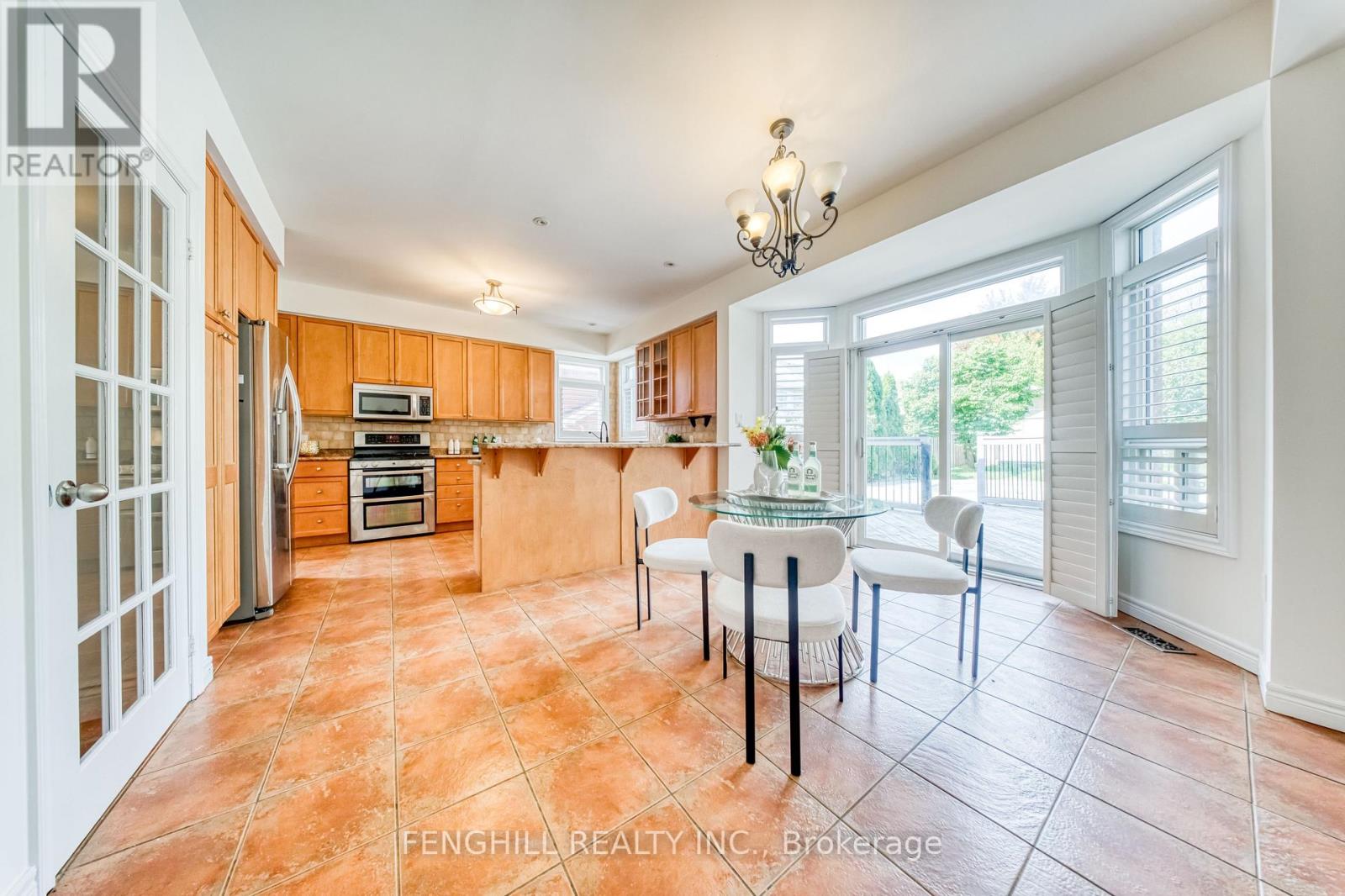 842 GREENLEAF CIRCLE - 10