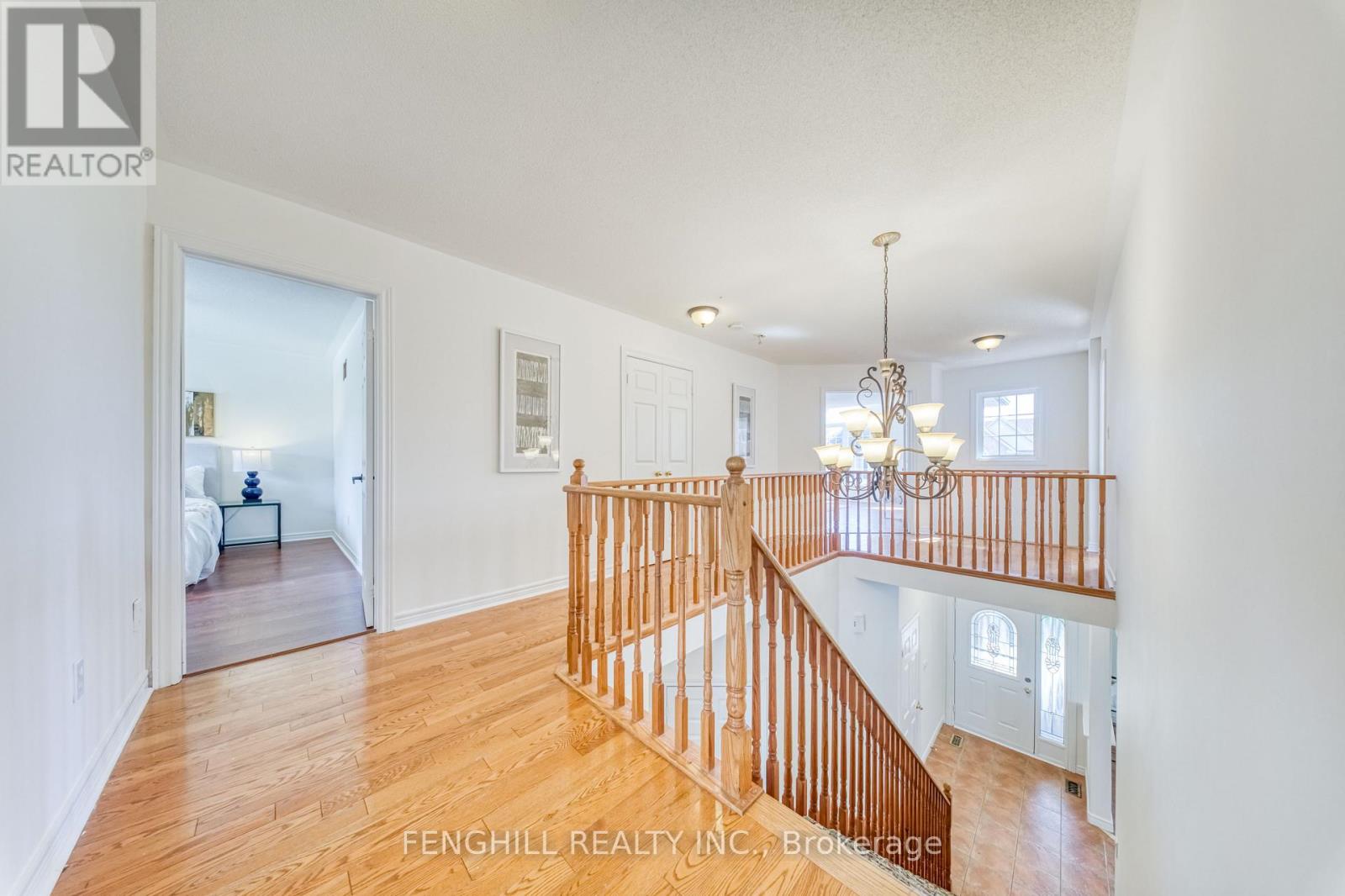 842 GREENLEAF CIRCLE - 24