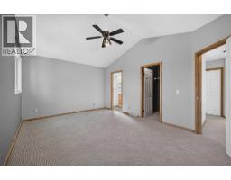446 Harvest Hills Drive Ne, Calgary, AB T3K4Z4 Photo 32