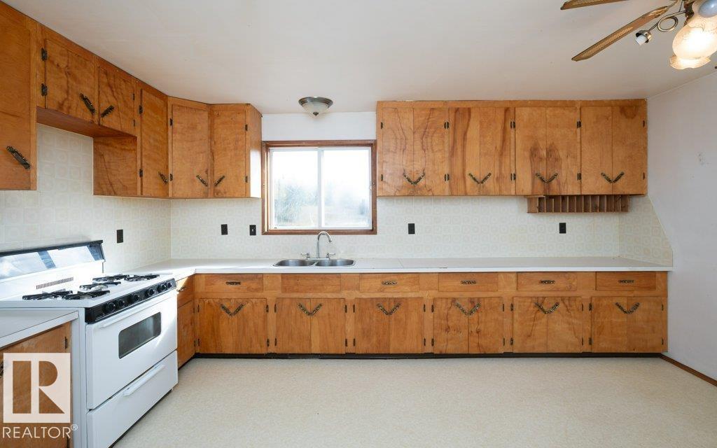 64311 Rg Rd 270 - Image 32