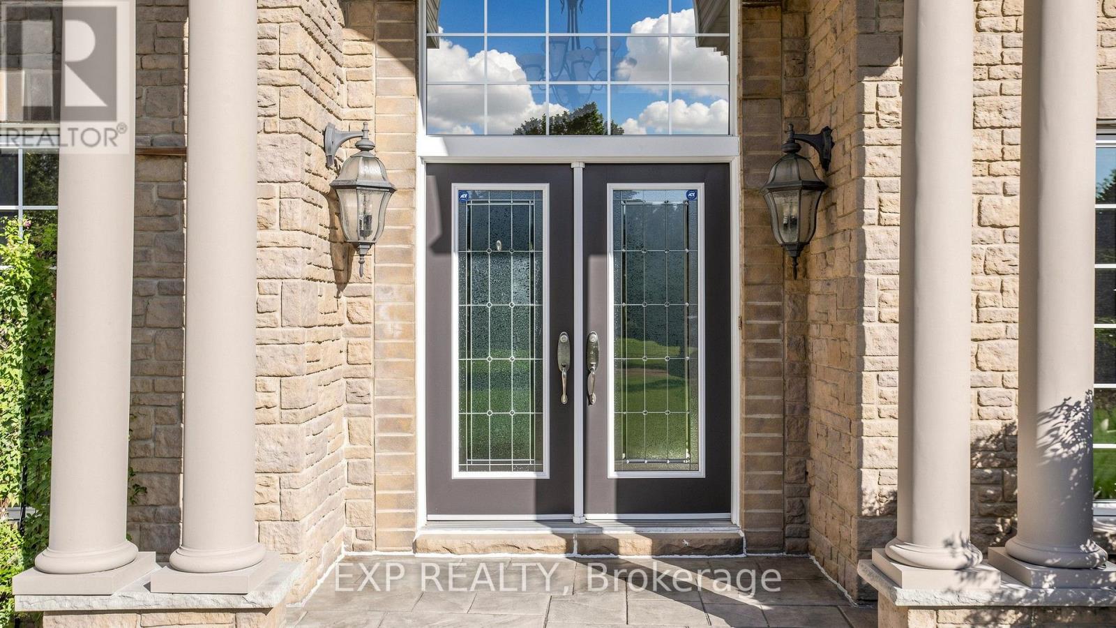 36 MAPLEHYRN AVENUE, East Gwillimbury (Sharon) — photo 4