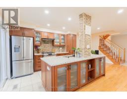 7686 Black Walnut Trail, Mississauga, ON L5N8A6 Photo 9