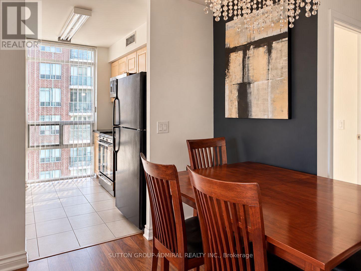 1007 - 5 MICHAEL POWER PLACE, Toronto (Islington-City Centre West) — photo 9