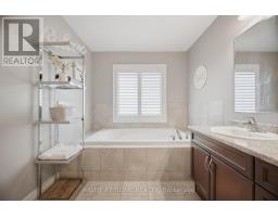 1444 Connaught Terrace, Milton, ON L9E0B2 Photo 32