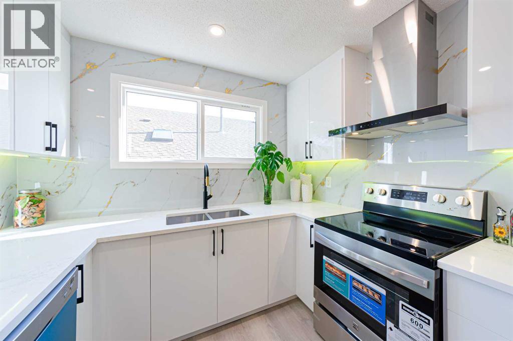 133 Berwick Drive NW, Calgary, Alberta, T3K1E7 — thumbnail 10