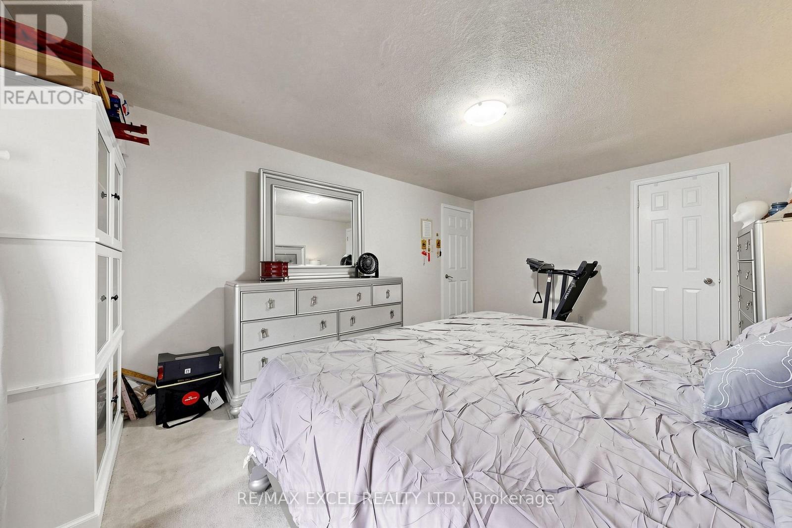 24 REDHEUGH CRESCENT - 30