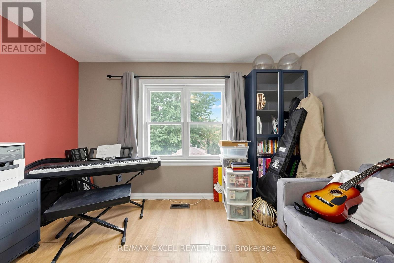 24 REDHEUGH CRESCENT - 41
