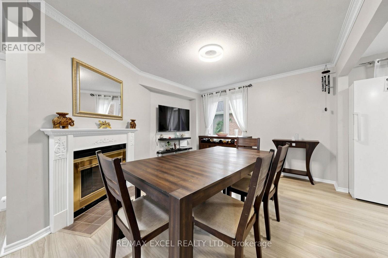24 REDHEUGH CRESCENT, Toronto (Steeles) — photo 8