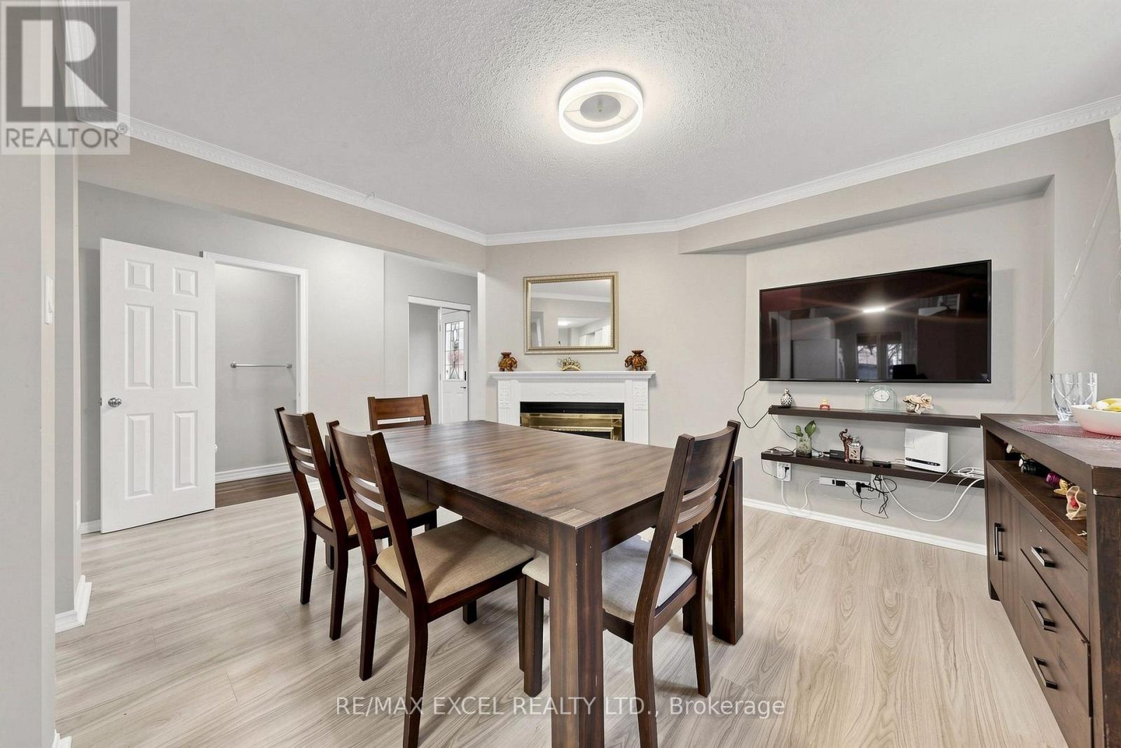 24 REDHEUGH CRESCENT, Toronto (Steeles) — photo 9
