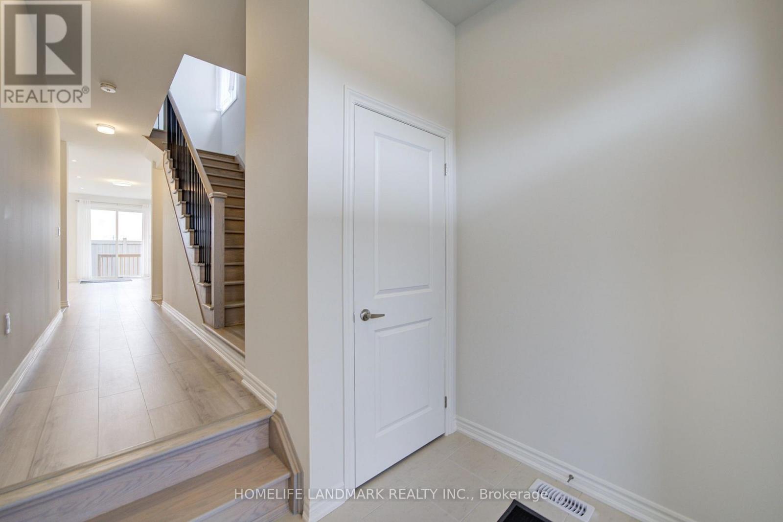 80 TIPP DRIVE, Richmond Hill — photo 6