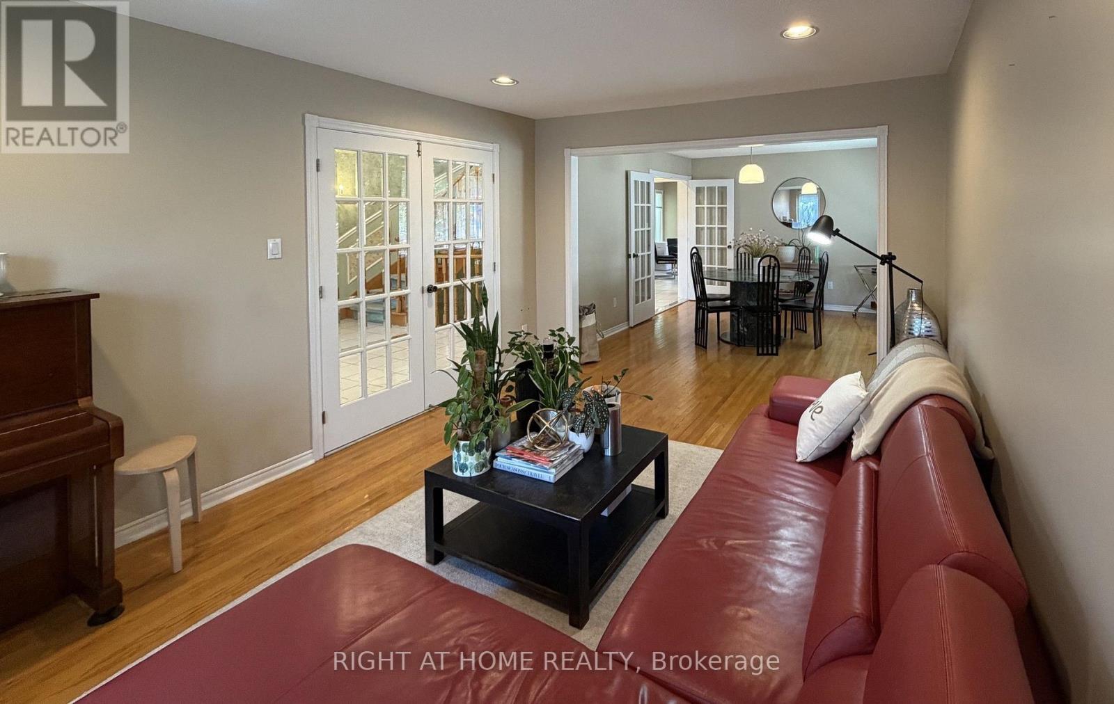 17 PICCADILLY ROAD, Richmond Hill (Doncrest) — photo 6