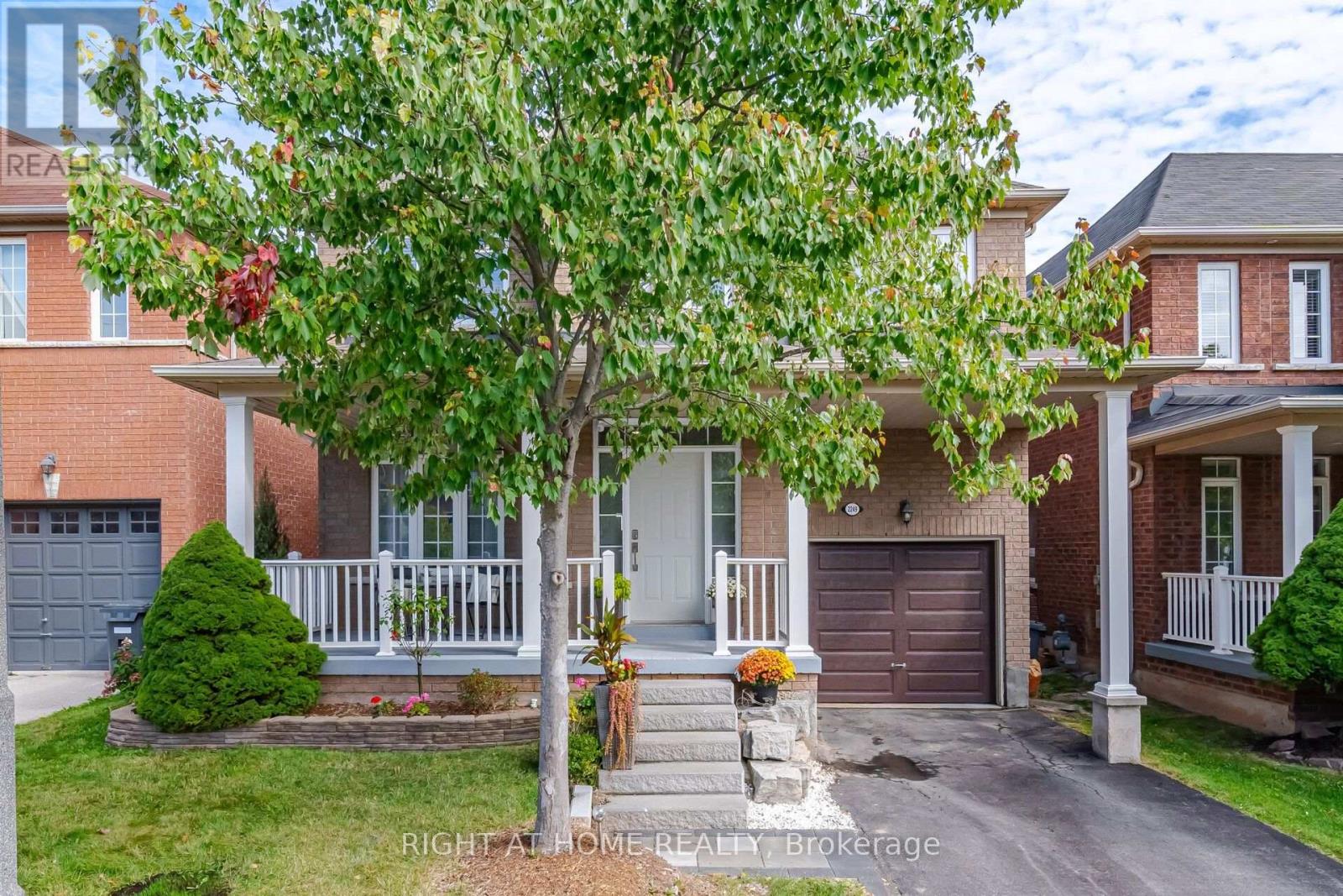 2249 CRESTMONT DRIVE, Oakville (WM Westmount) — photo 2