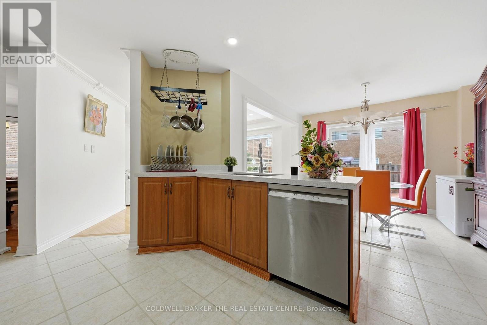 15 CHARLESWOOD CIRCLE, Brampton (Fletcher's Meadow) — photo 10