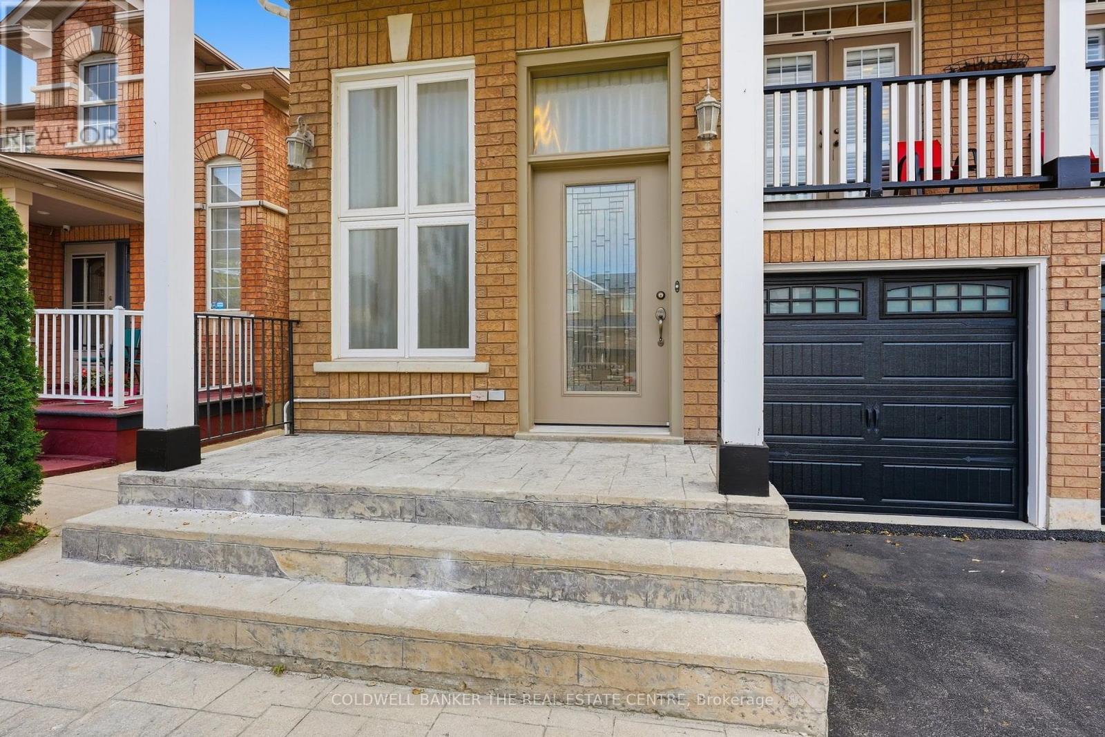 15 CHARLESWOOD CIRCLE, Brampton (Fletcher's Meadow) — photo 3