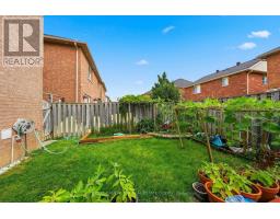 15 Charleswood Circle, Brampton, ON L7A1Z1 Photo 20