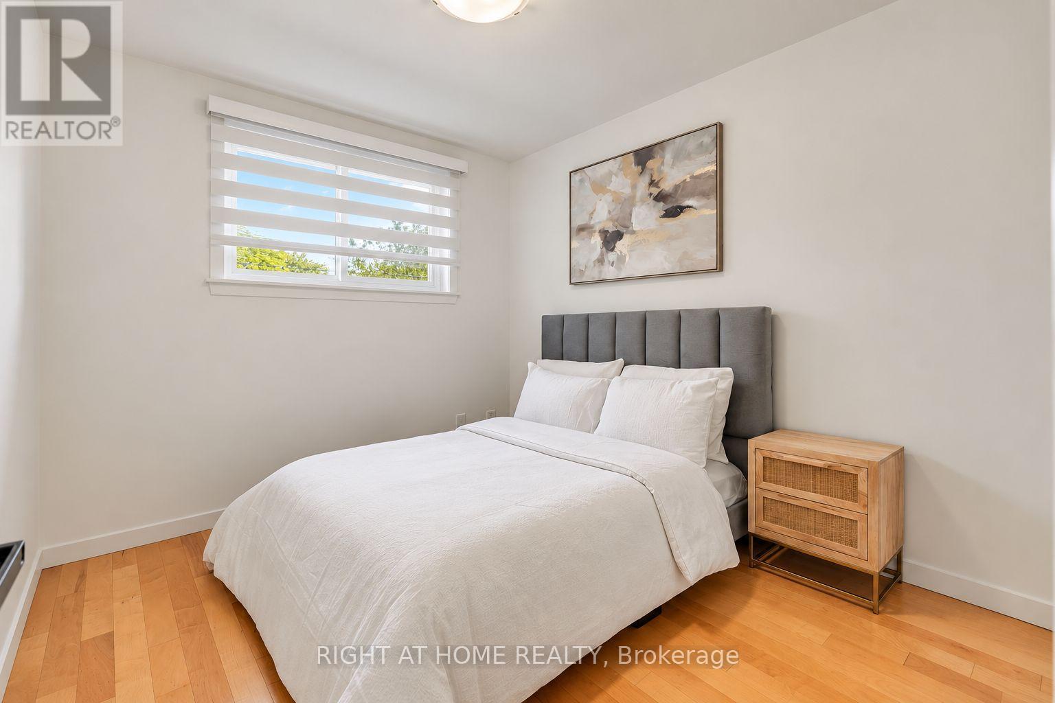 1302 REDBANK CRESCENT - 14
