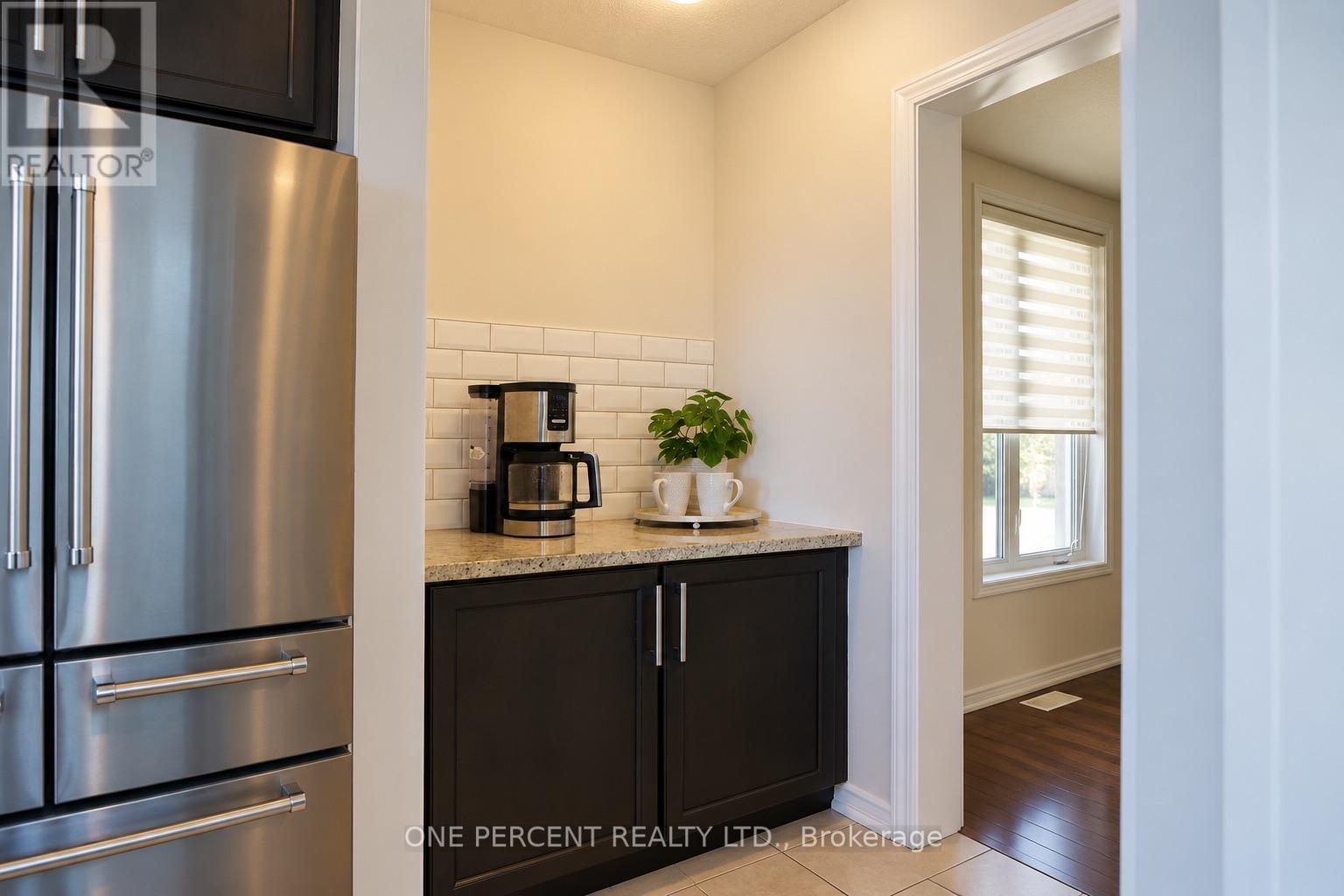21 ANDERSON ROAD - 21
