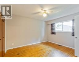 2370 Mountain Highway, North Vancouver, BC V7J2N3 Photo 13