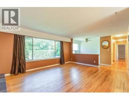 2370 Mountain Highway, North Vancouver, BC V7J2N3 Photo 6