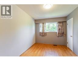 2370 Mountain Highway, North Vancouver, BC V7J2N3 Photo 19