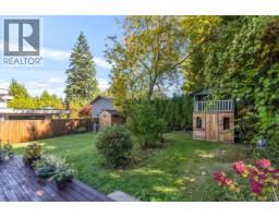 2370 Mountain Highway, North Vancouver, BC V7J2N3 Photo 35