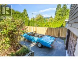 2370 Mountain Highway, North Vancouver, BC V7J2N3 Photo 39