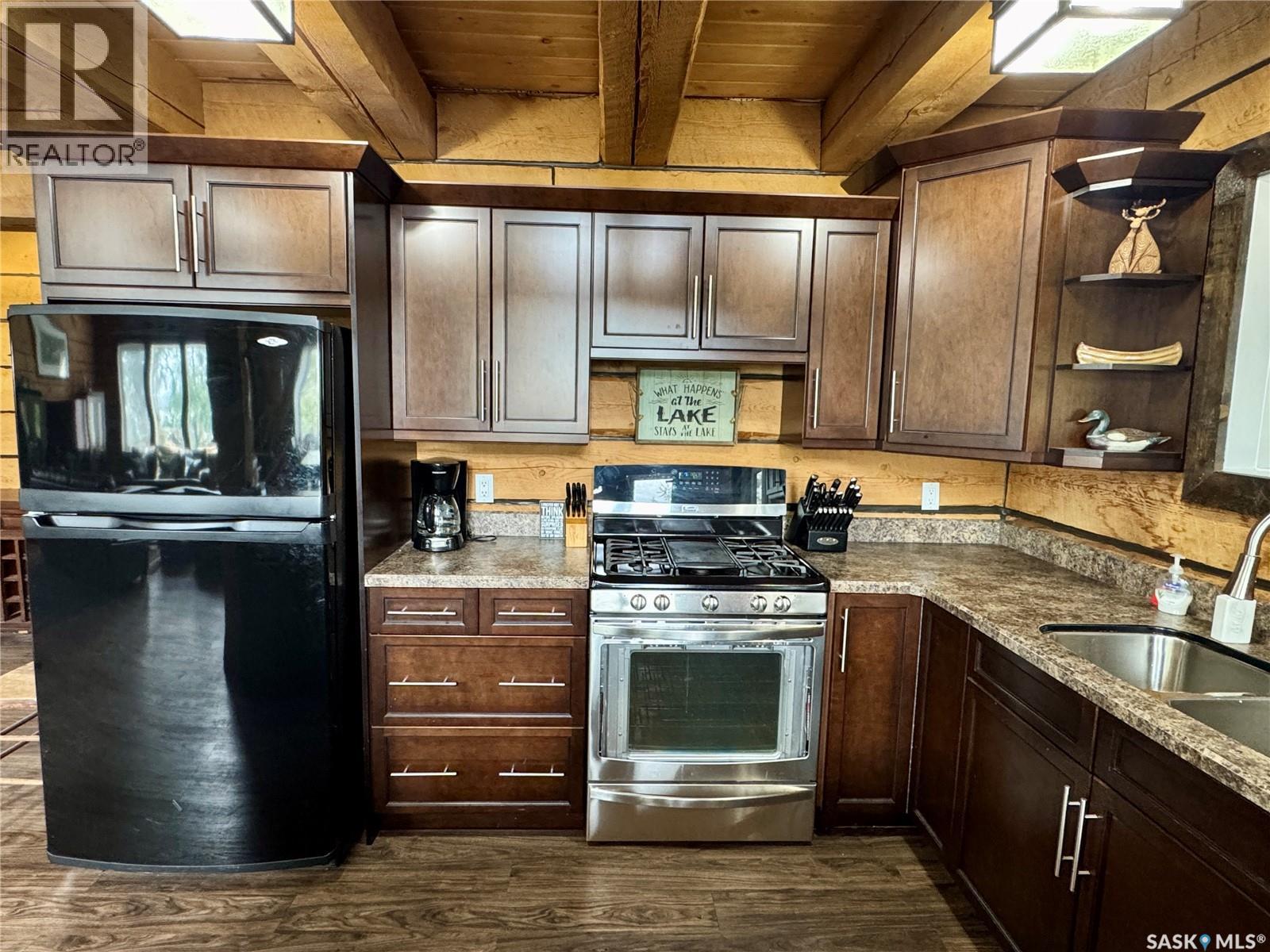 Stunning Remote 4 Season Lakehouse on Nemeiben, Northern Admin District — photo 13