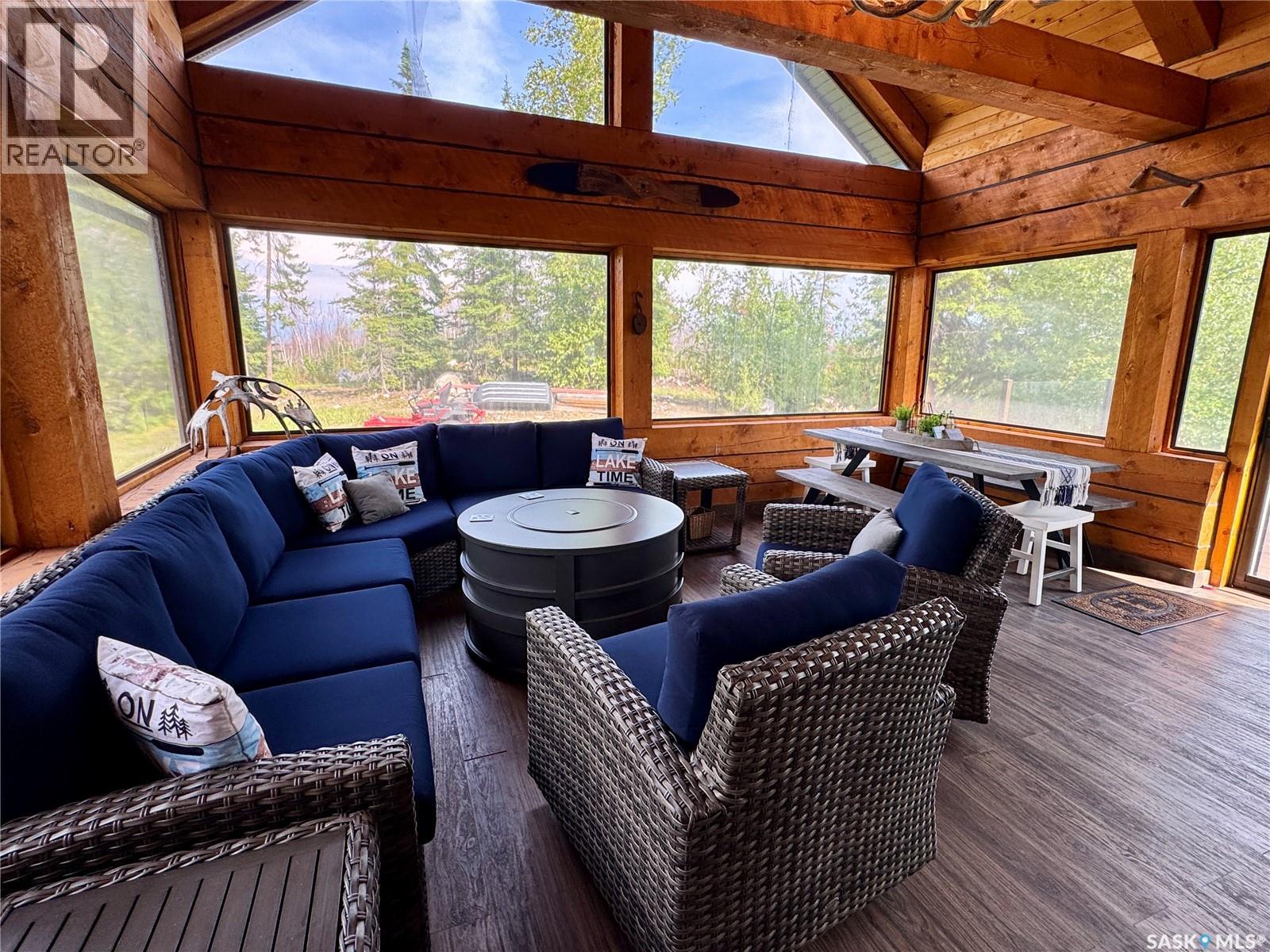 Stunning Remote 4 Season Lakehouse on Nemeiben - 33