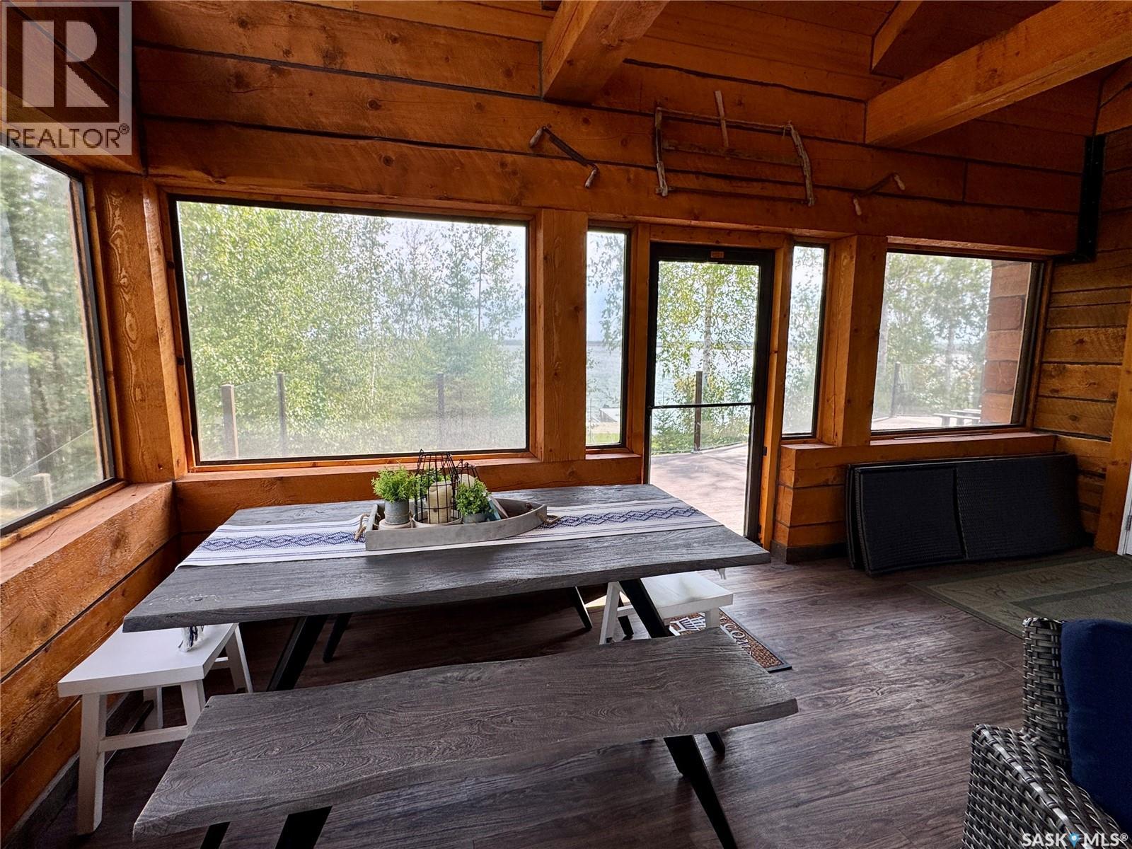 Stunning Remote 4 Season Lakehouse on Nemeiben - 35