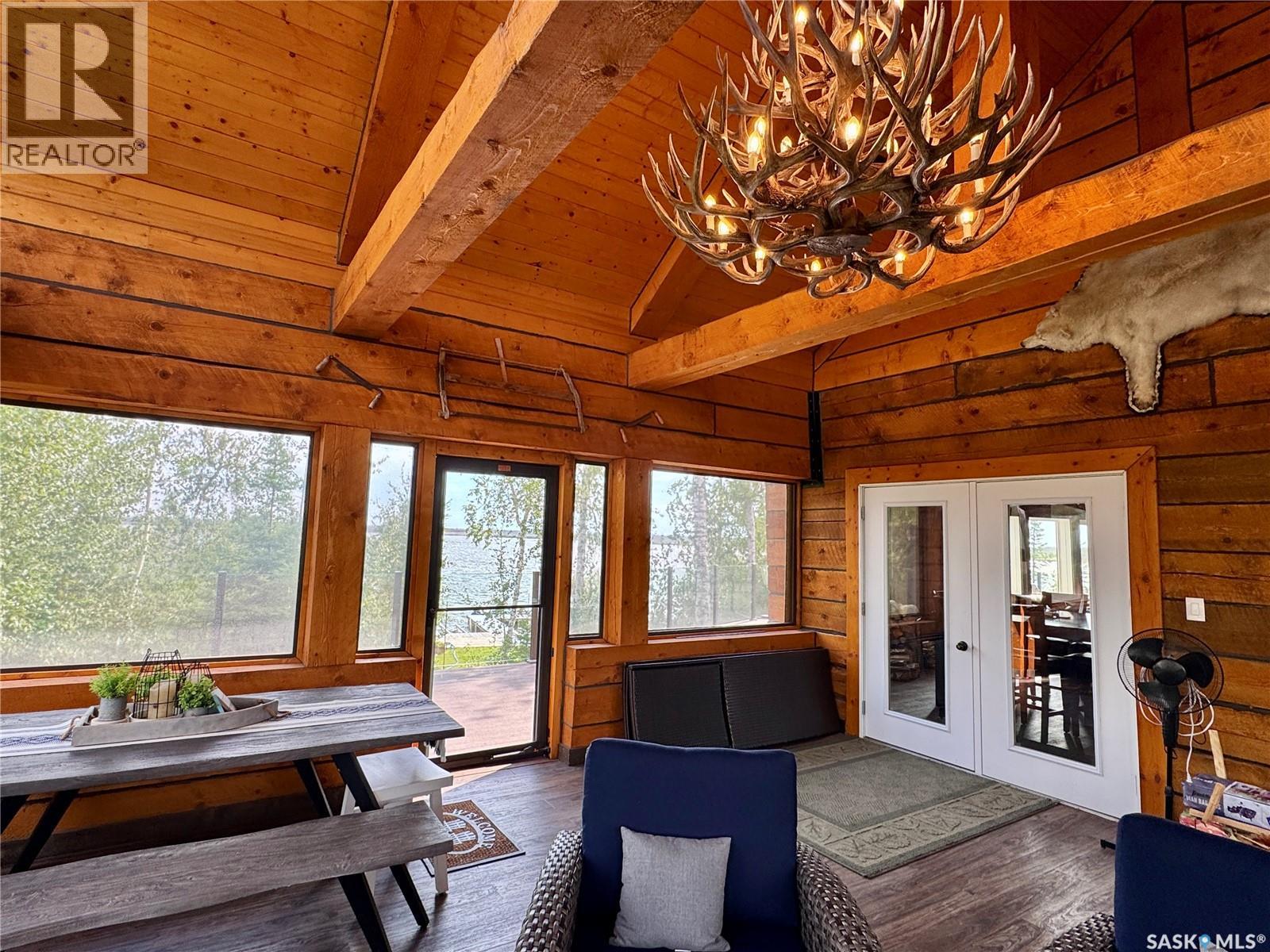 Stunning Remote 4 Season Lakehouse on Nemeiben - 37