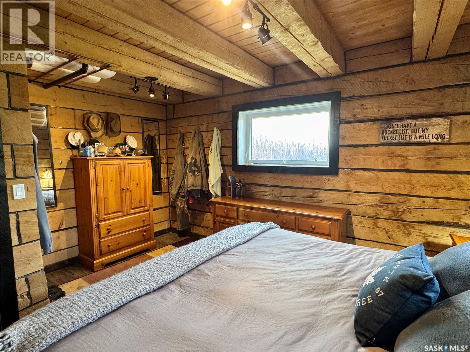 Stunning Remote 4 Season Lakehouse on Nemeiben - Image 40