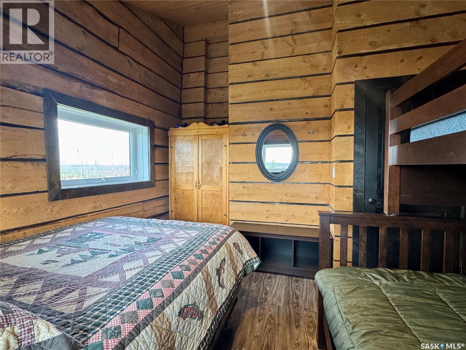 Stunning Remote 4 Season Lakehouse on Nemeiben - Image 60