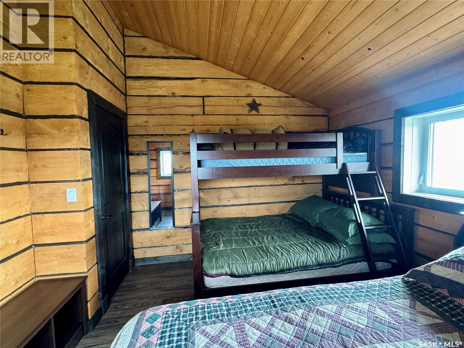 Stunning Remote 4 Season Lakehouse on Nemeiben - 62