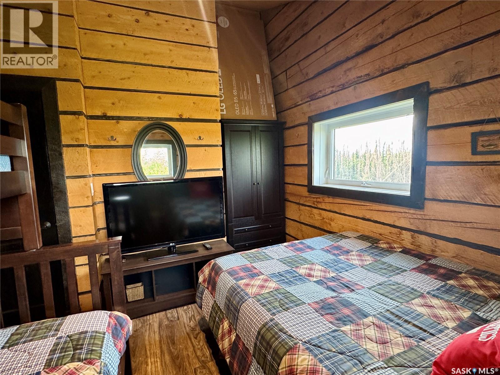 Stunning Remote 4 Season Lakehouse on Nemeiben - Image 66