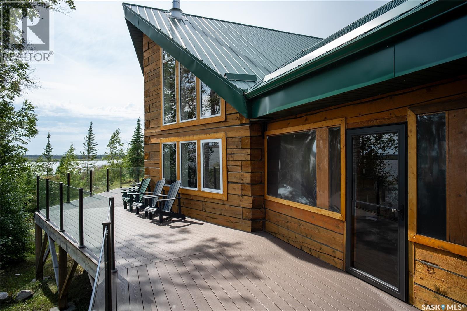 Stunning Remote 4 Season Lakehouse on Nemeiben - Image 72