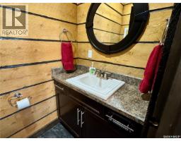 Stunning Remote 4 Season Lakehouse On Nemeiben, Northern Admin District, SK S0J1L0 Photo 55