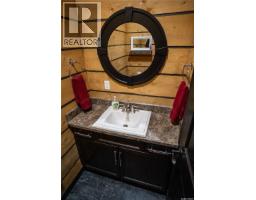 Stunning Remote 4 Season Lakehouse On Nemeiben, Northern Admin District, SK S0J1L0 Photo 57