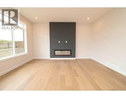 155 Sundown Crescent - photo 4