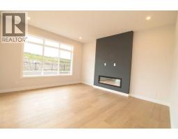 155 Sundown Crescent - photo 3