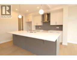 155 Sundown Crescent - photo 5