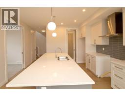 155 Sundown Crescent - photo 8