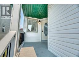 20 Taracove Crescent NE - photo 3