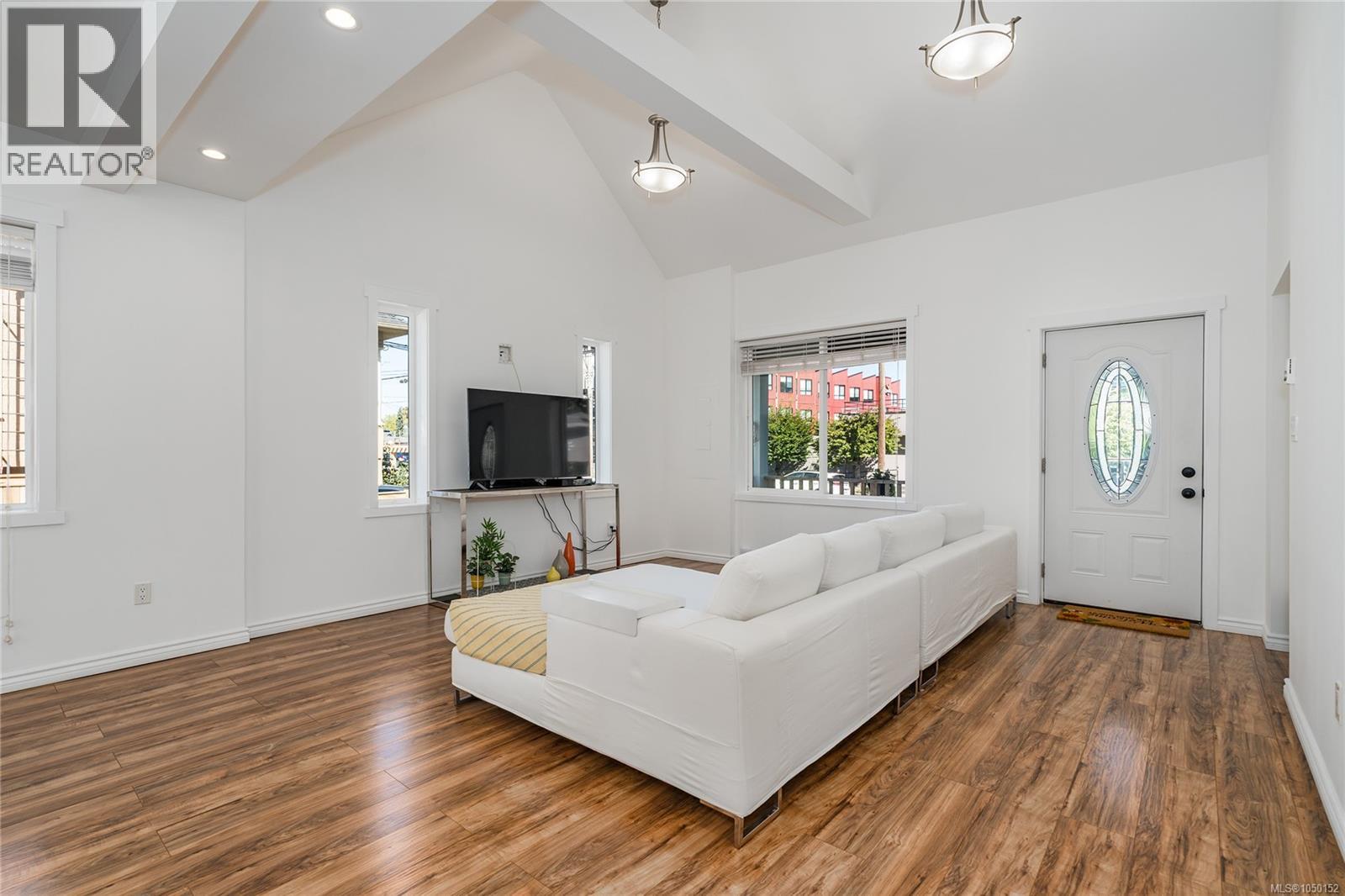 471 Selby St - 27