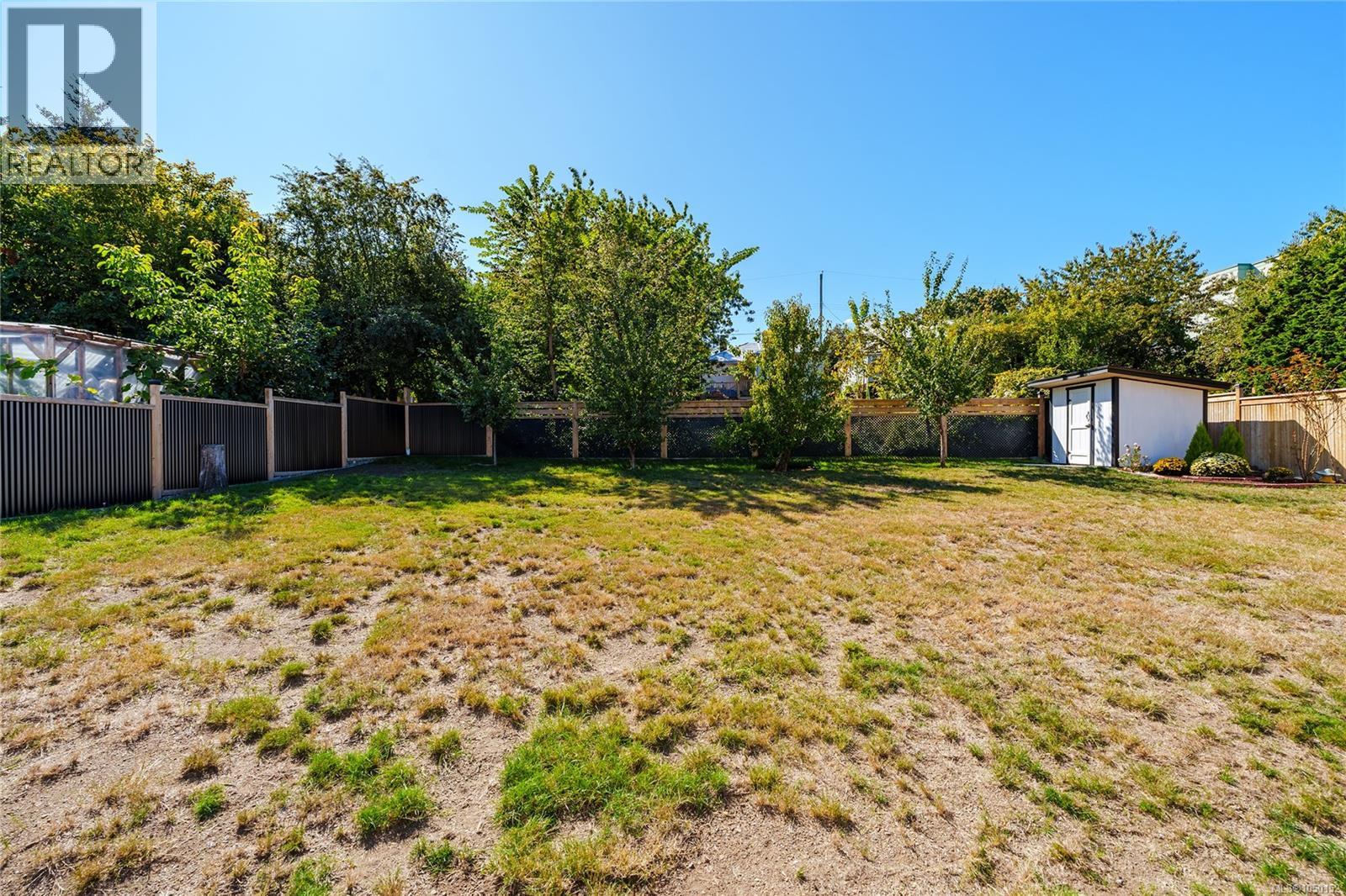 471 Selby St - Image 21