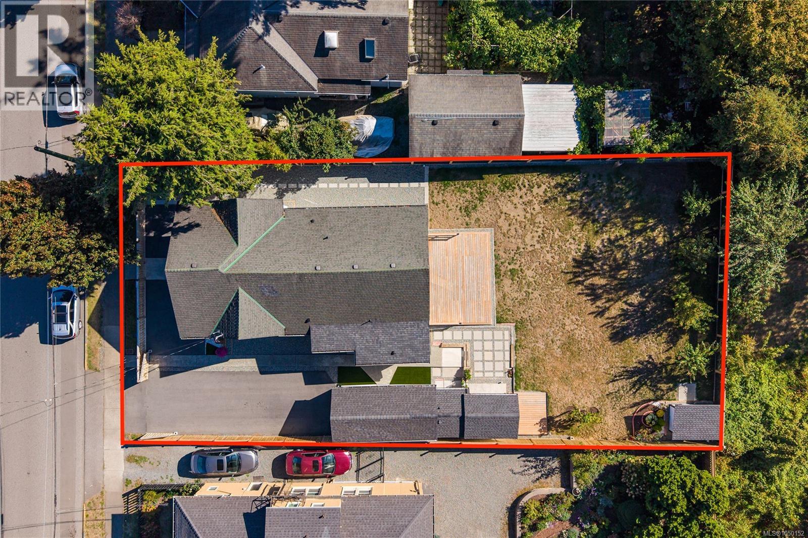 471 Selby St - Image 69