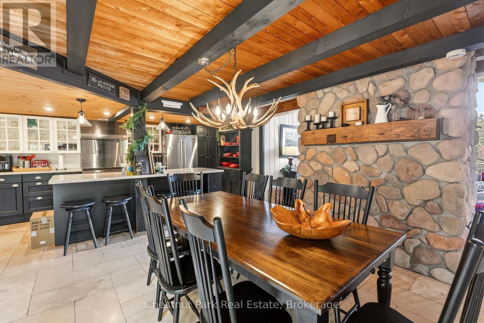 1047 HALLETT ROAD S - 5