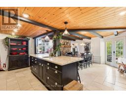Family room - 1047 Hallett Road S, Muskoka Lakes, ON P0B1J0 Photo 9