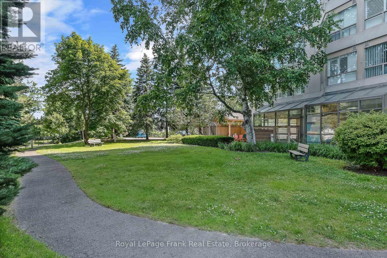 #602 712 ROSSLAND ROAD E - 40