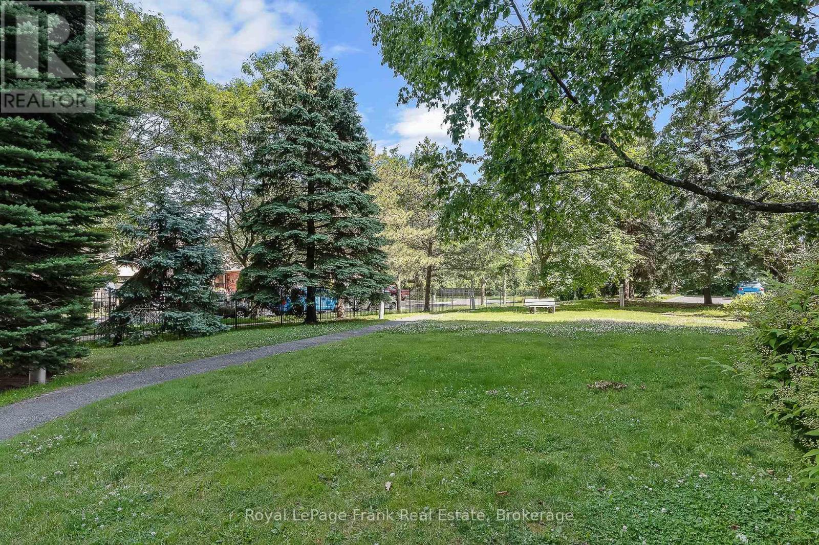 #602 712 ROSSLAND ROAD E - 41